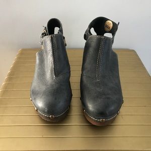 Gray blue leather clogs